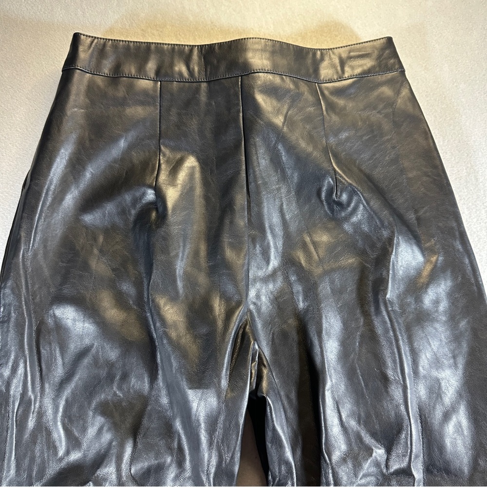 Lulus Vegan‎ Faux Leather Straight Leg Black Pants Raw Hem Size M Black NWT - Picture 7 of 8